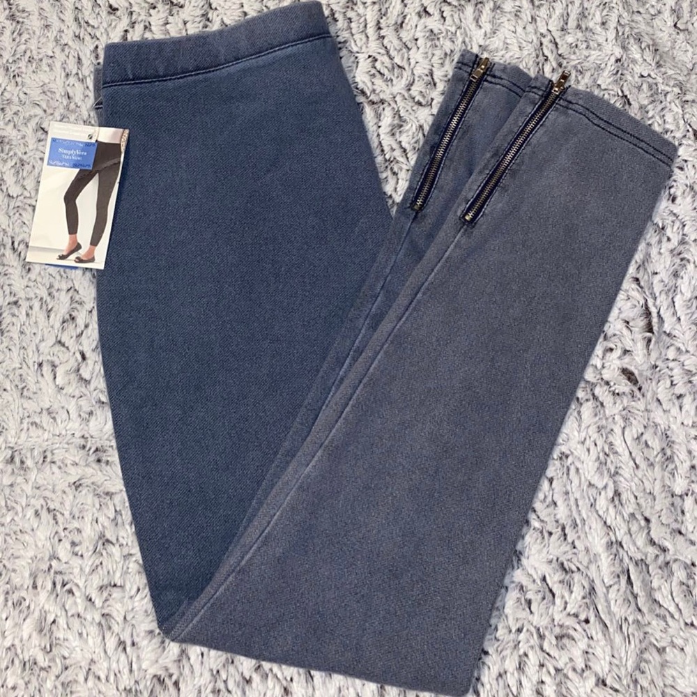 Simply Vera Mineral Washed Denim Skimmer Leggings